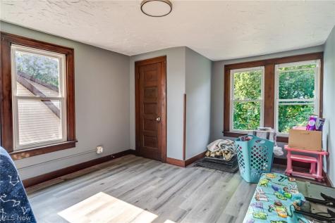 422 Reed Avenue Akron OH 44301