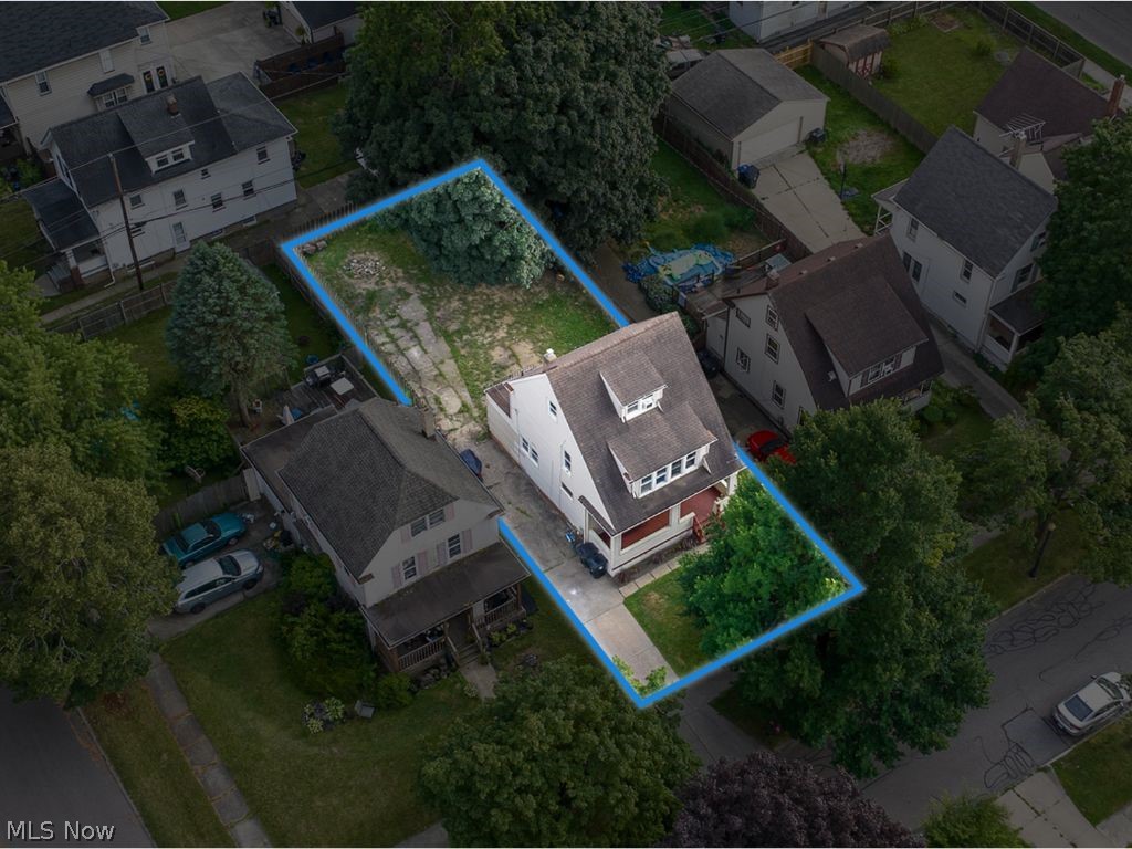 422 Reed Avenue Akron OH 44301