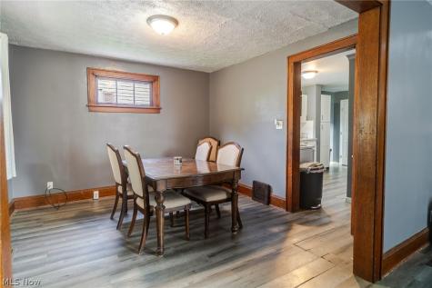 422 Reed Avenue Akron OH 44301