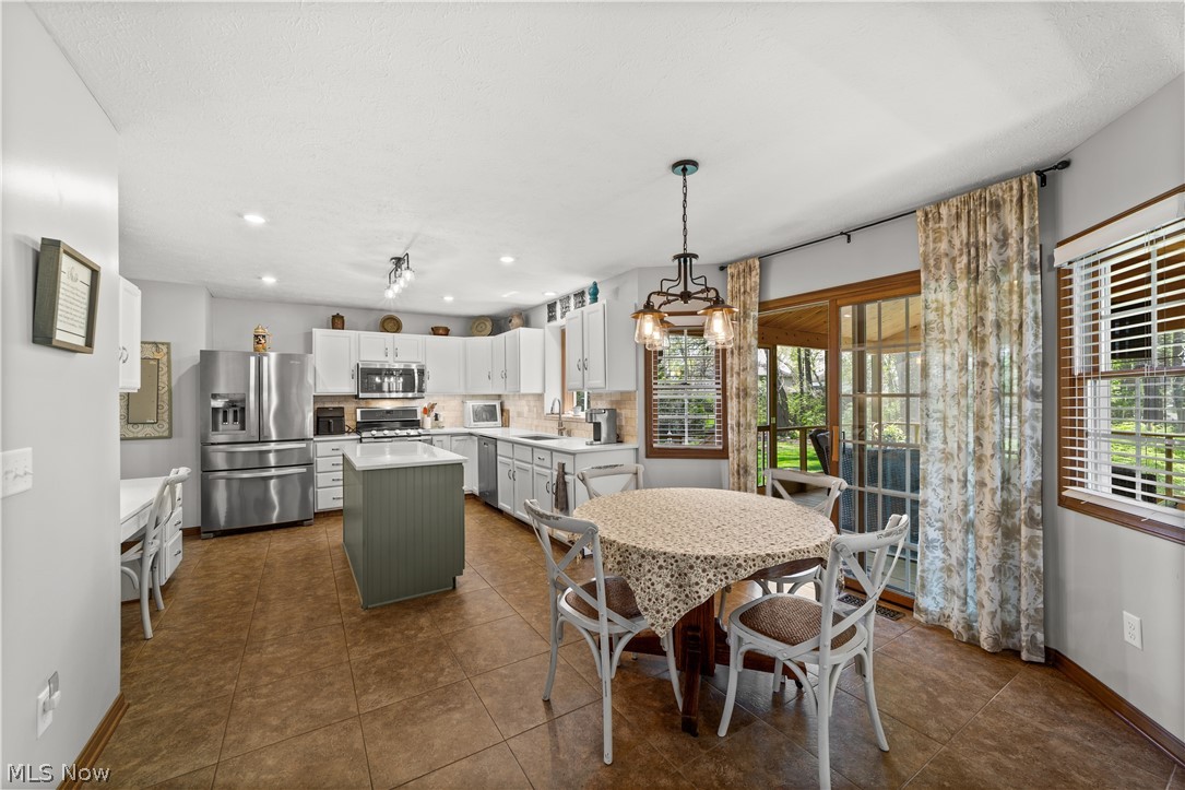 35295 Livingston Drive Avon OH 44011