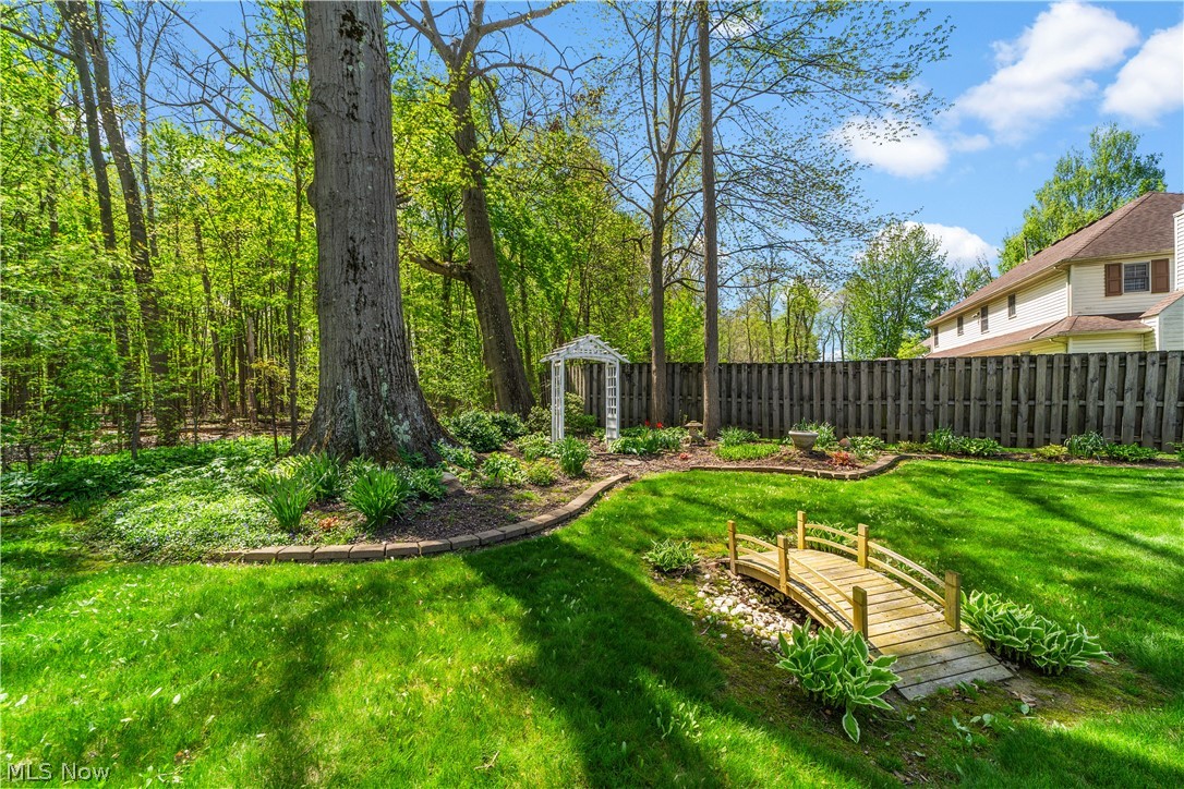 35295 Livingston Drive Avon OH 44011