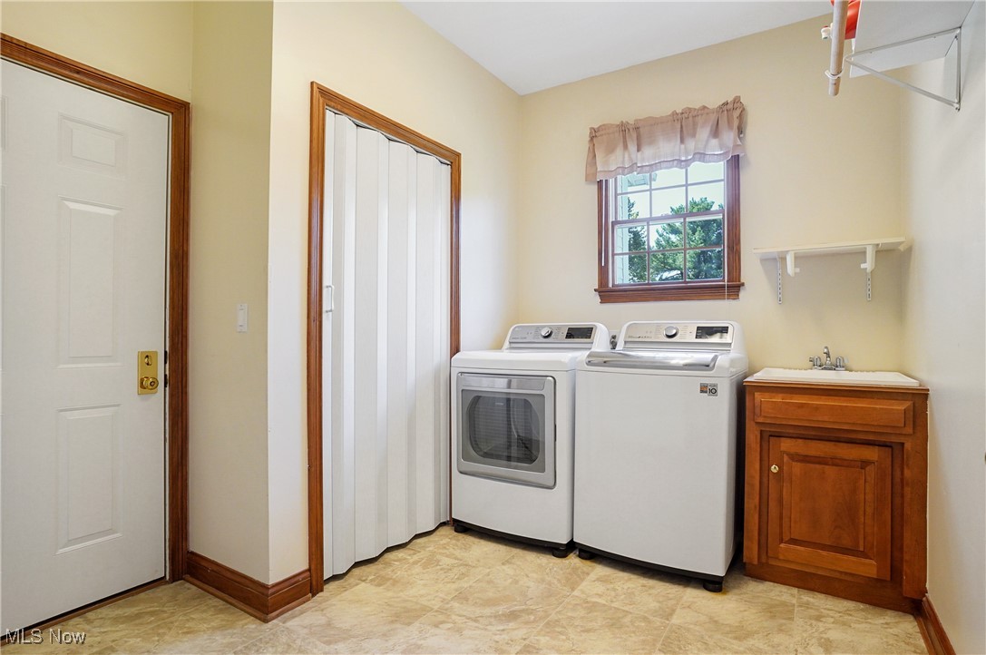 12 Tanager Drive Hudson OH 44236