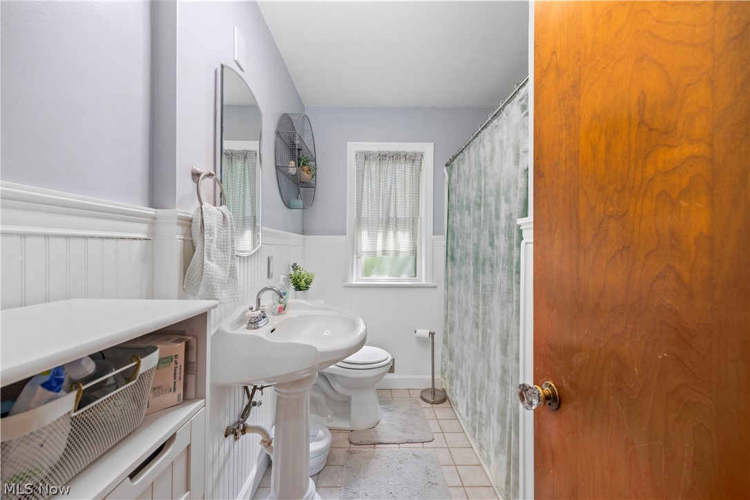 1739 W 11th Street Lorain OH 44052