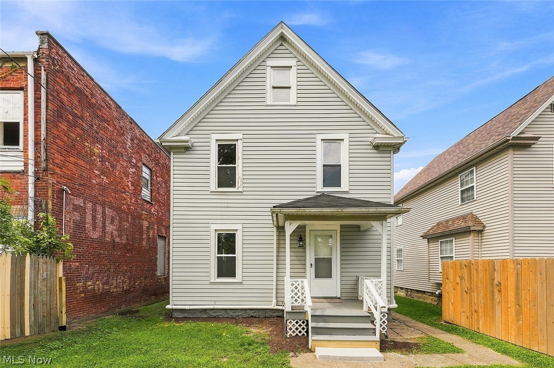 2217 Broadway Lorain OH 44052