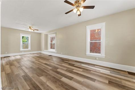 2217 Broadway Lorain OH 44052