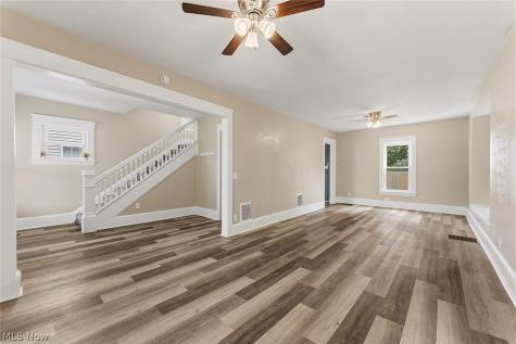 2217 Broadway Lorain OH 44052