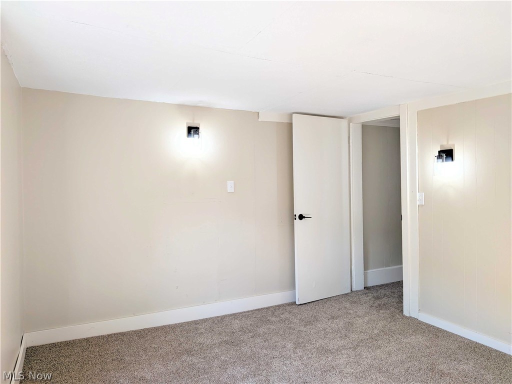 293 Jones Street Shreve OH 44676