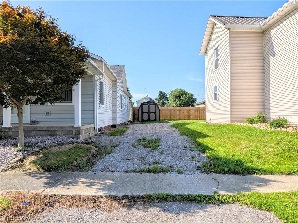 293 Jones Street Shreve OH 44676