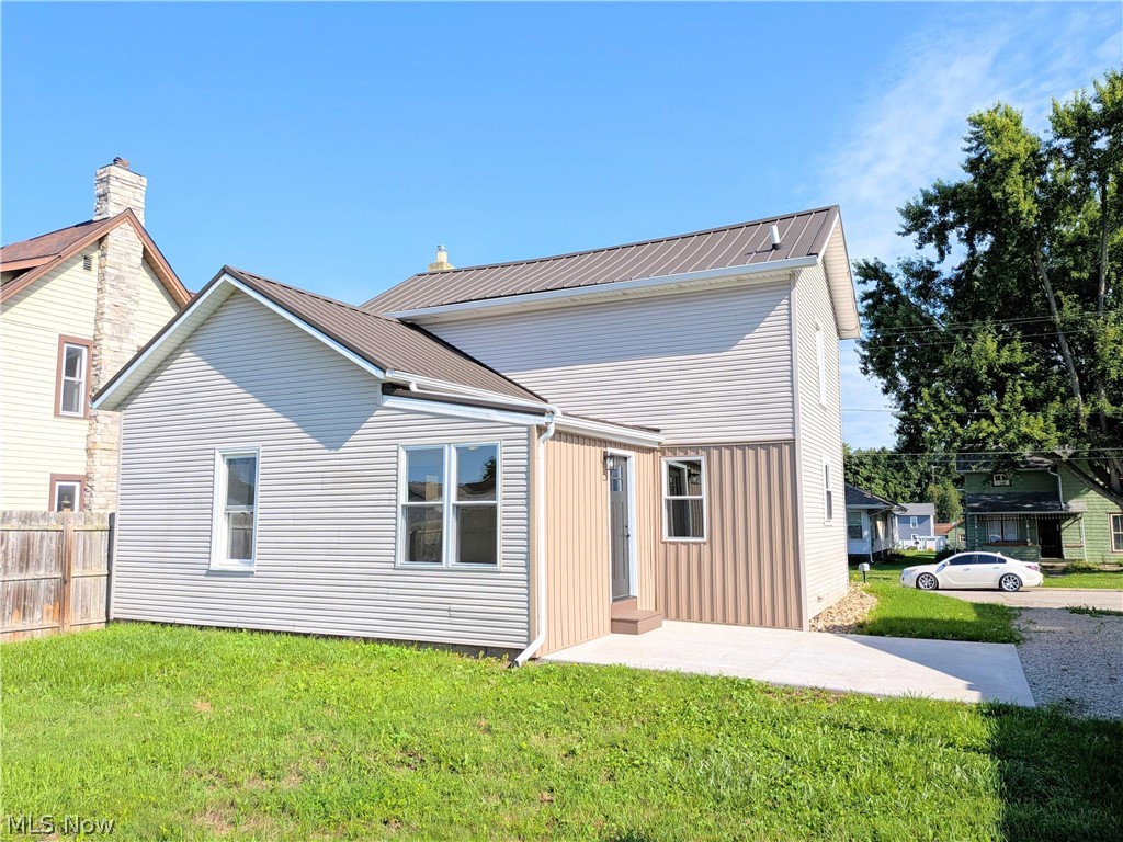 293 Jones Street Shreve OH 44676