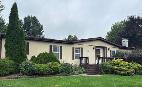 5 Kylie Court Olmsted Twp OH 44138