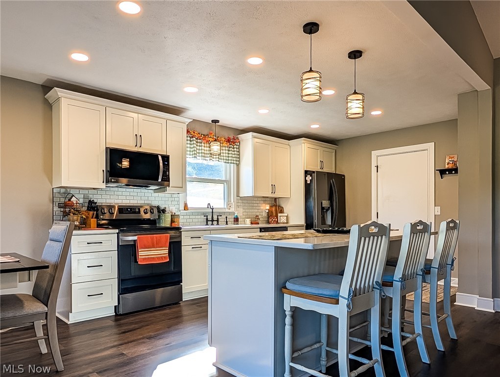 546 E Mohawk Drive Malvern OH 44644