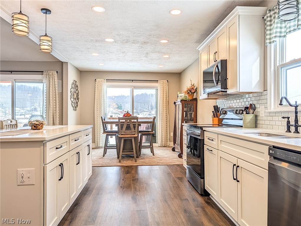 546 E Mohawk Drive Malvern OH 44644