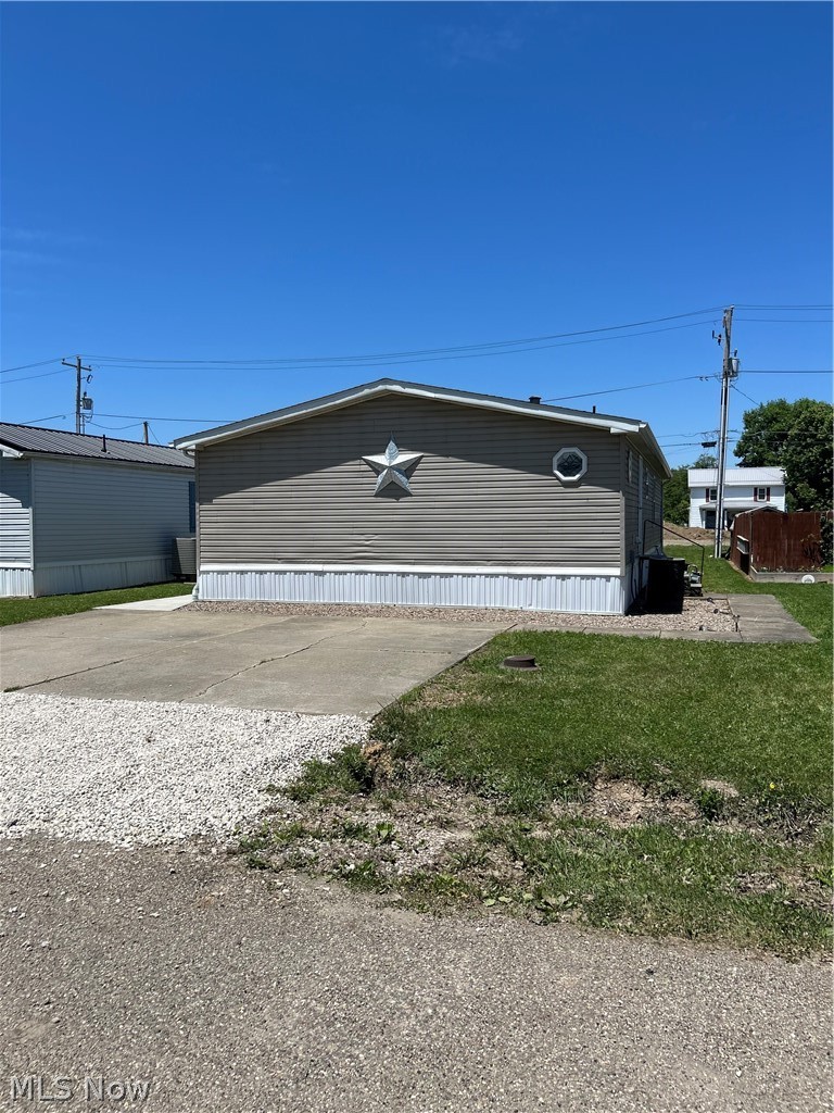 10193 Oakwood Street Byesville OH 43723