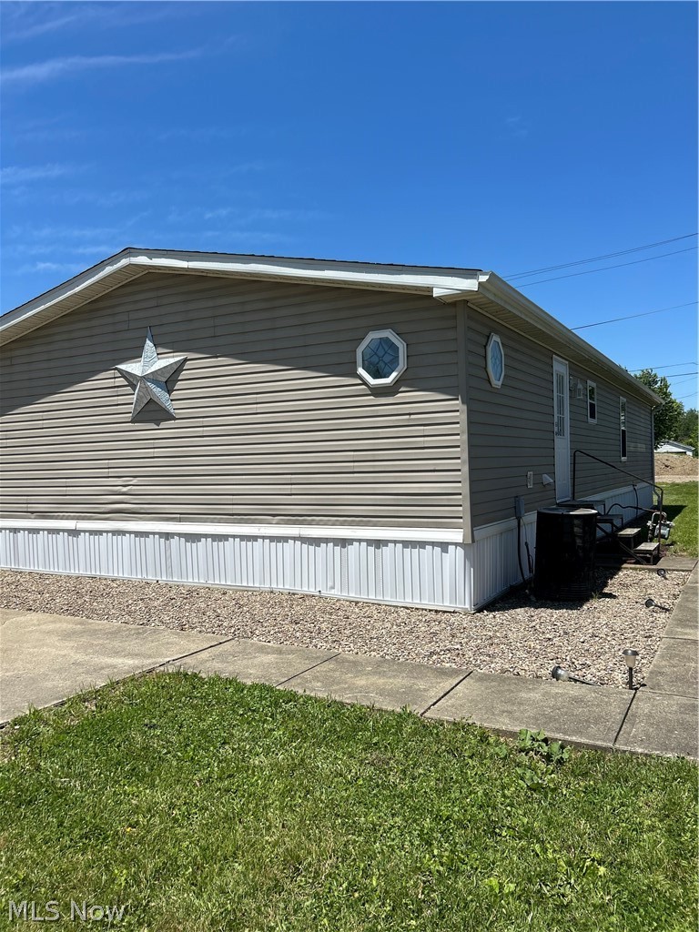 10193 Oakwood Street Byesville OH 43723