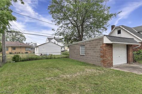 1805 Wexford Avenue Parma OH 44134