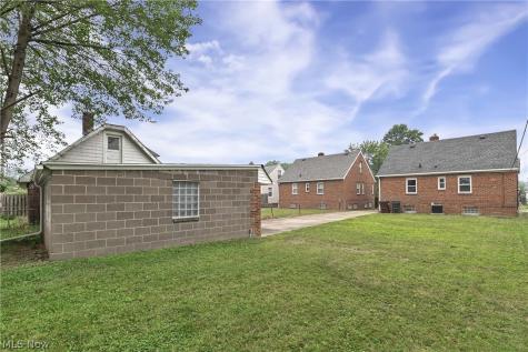 1805 Wexford Avenue Parma OH 44134