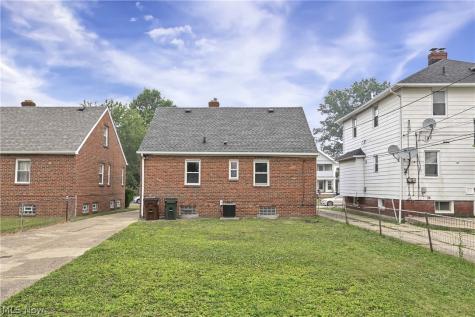 1805 Wexford Avenue Parma OH 44134