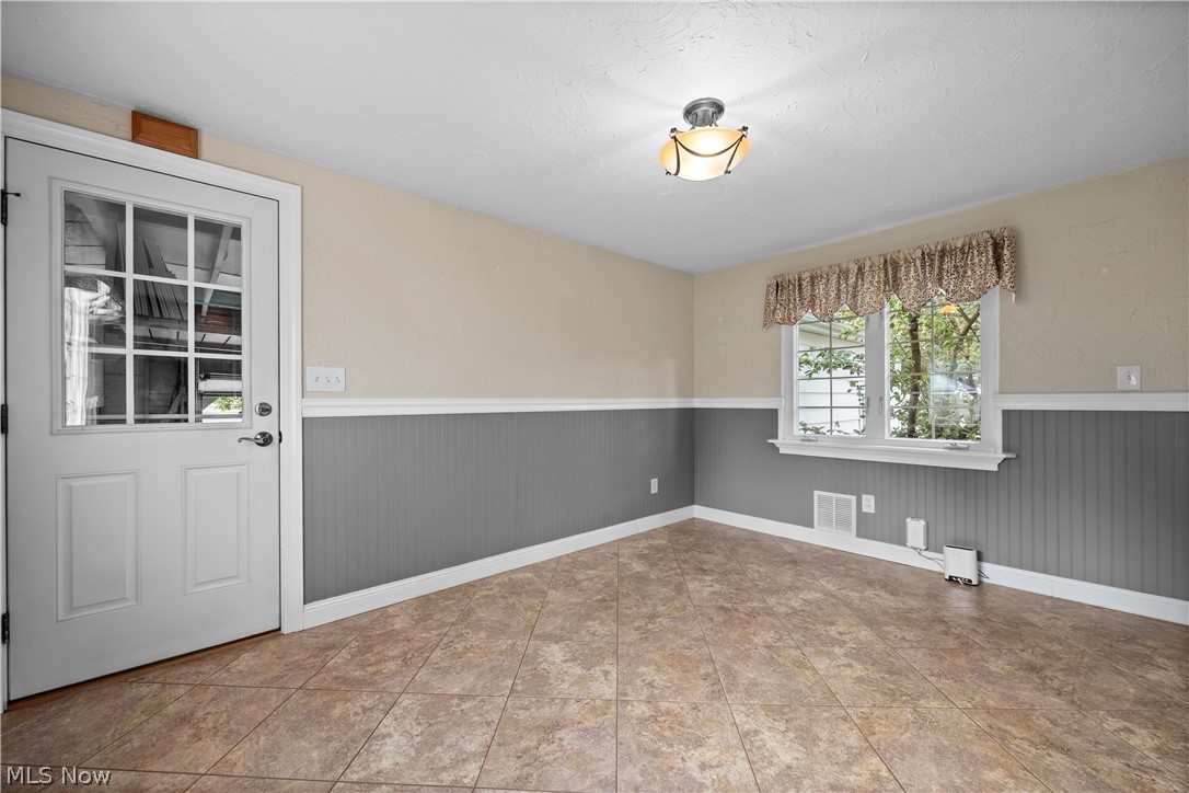 276 Hamilton Avenue Elyria OH 44035