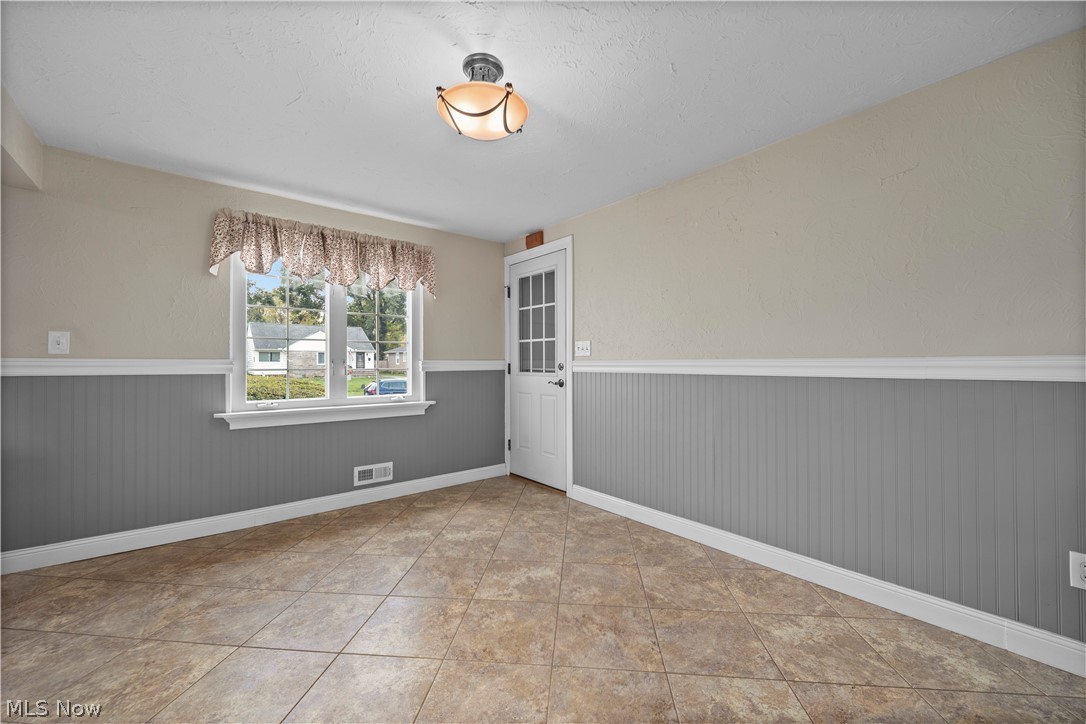 276 Hamilton Avenue Elyria OH 44035