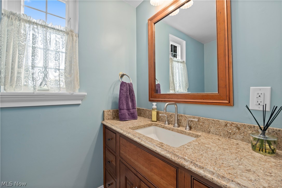 276 Hamilton Avenue Elyria OH 44035