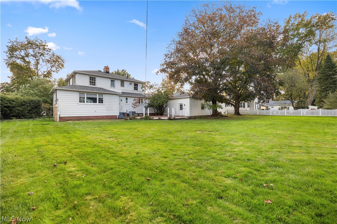 276 Hamilton Avenue Elyria OH 44035