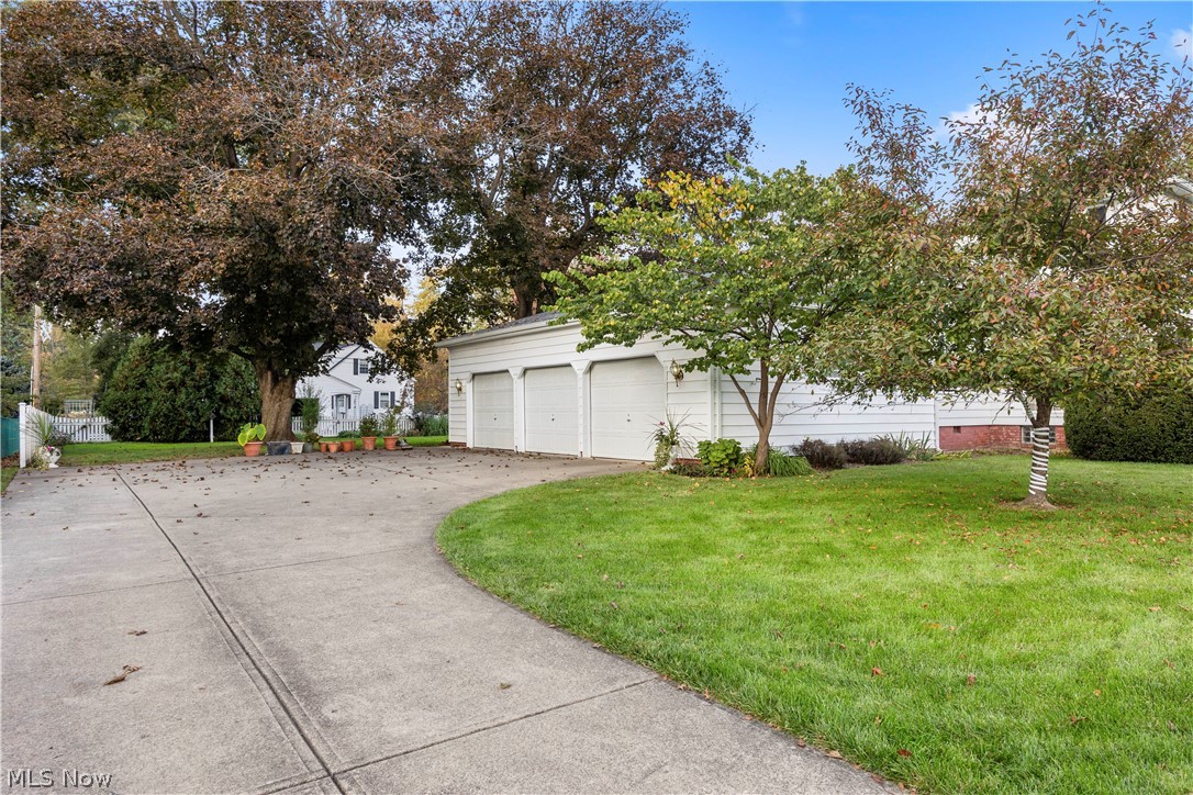 276 Hamilton Avenue Elyria OH 44035