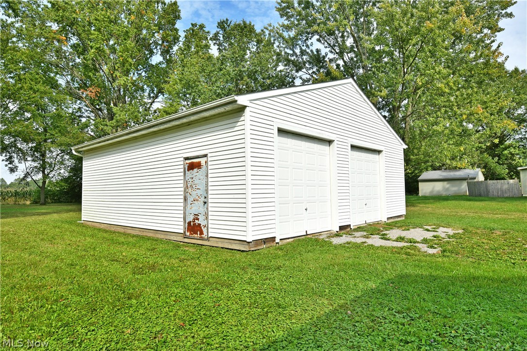 2770 Mellgren (Melgren) Drive SW Warren OH 44481