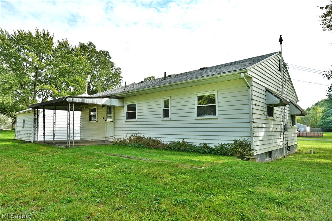 2770 Mellgren (Melgren) Drive SW Warren OH 44481