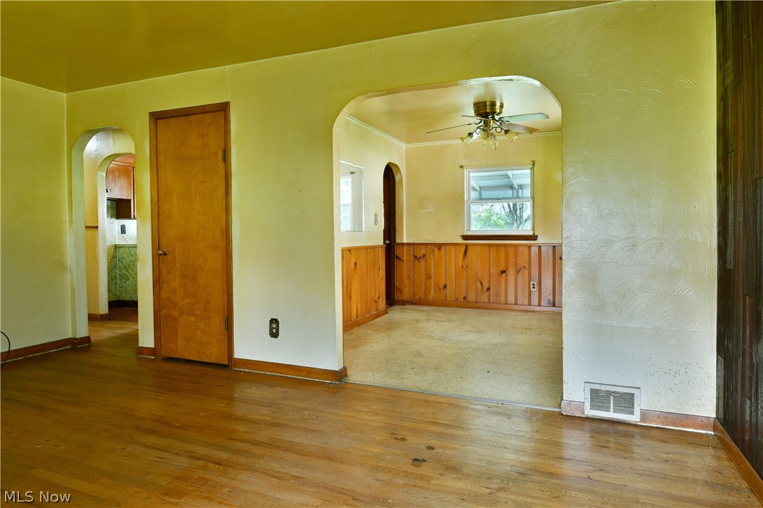 2770 Mellgren (Melgren) Drive SW Warren OH 44481