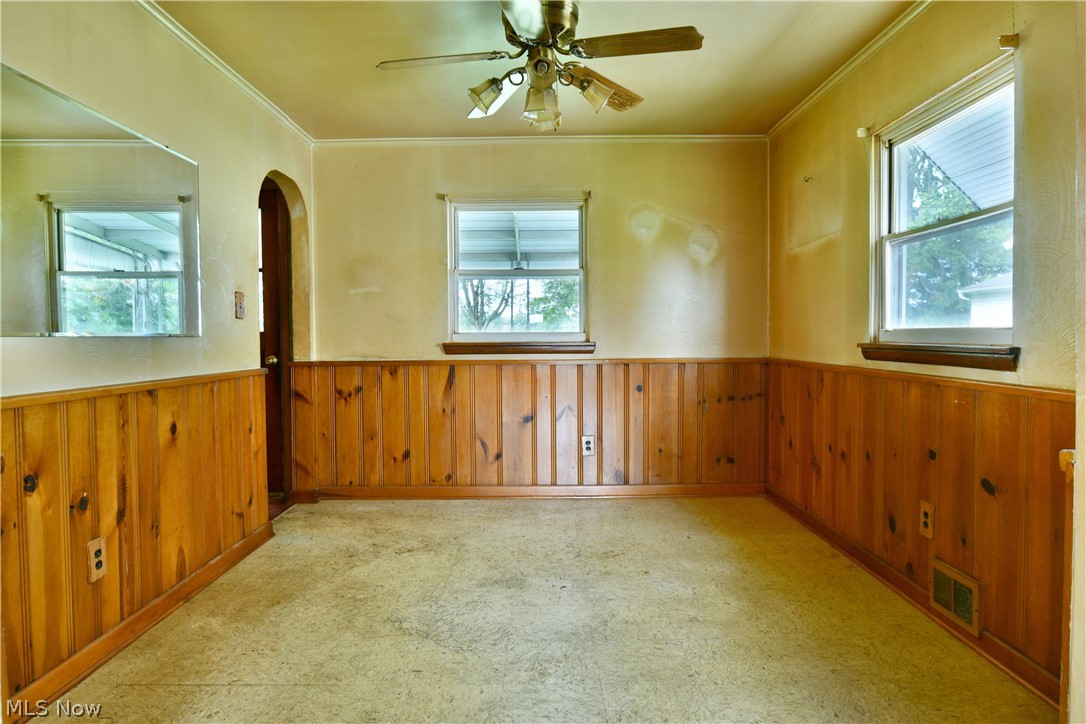 2770 Mellgren (Melgren) Drive SW Warren OH 44481