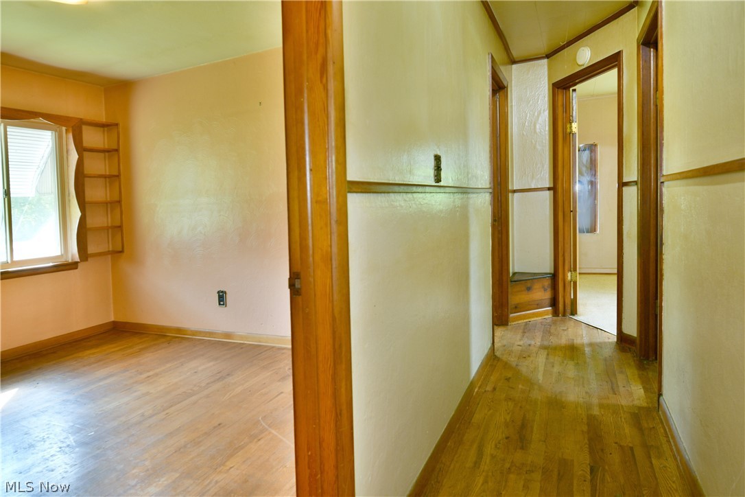2770 Mellgren (Melgren) Drive SW Warren OH 44481
