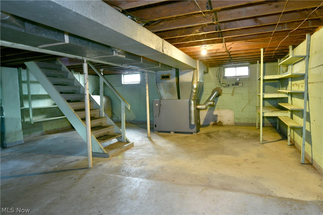 2770 Mellgren (Melgren) Drive SW Warren OH 44481
