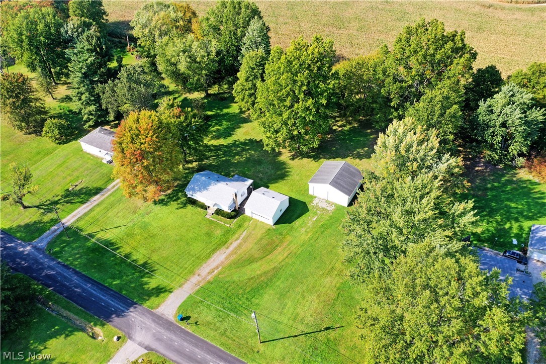 2770 Mellgren (Melgren) Drive SW Warren OH 44481