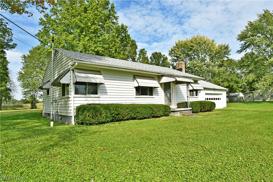 2770 Mellgren (Melgren) Drive SW Warren OH 44481