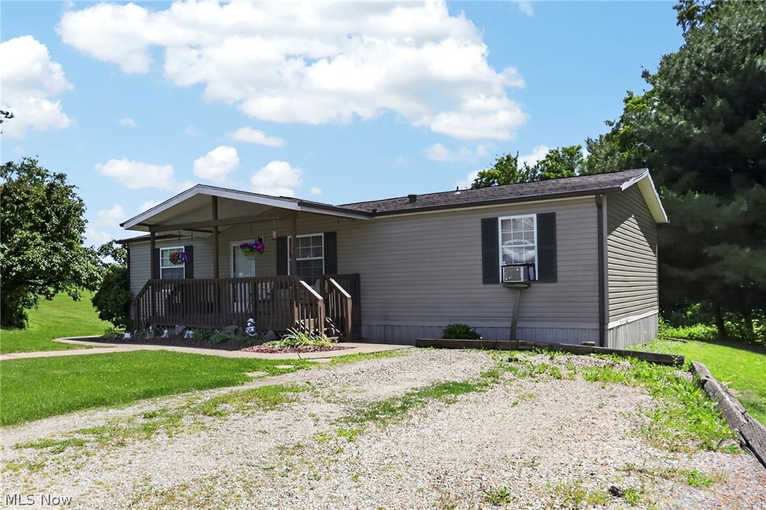 8320 Hopewell National Road Zanesville OH 43701