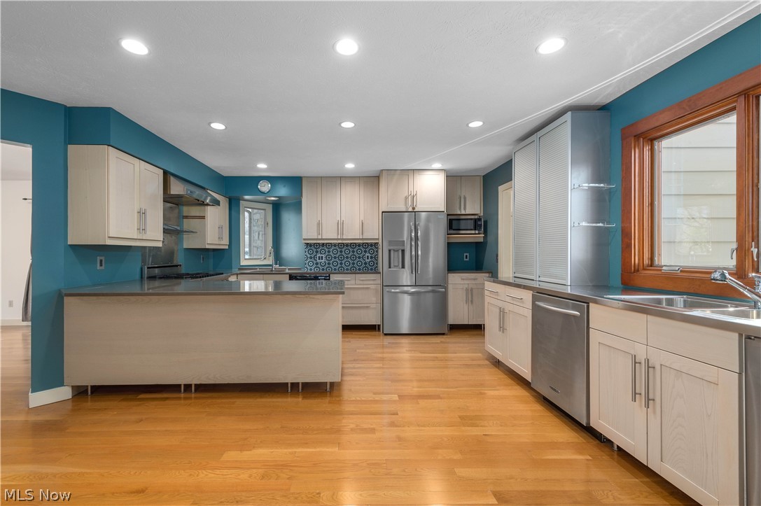 208 Westwind Drive Avon Lake OH 44012