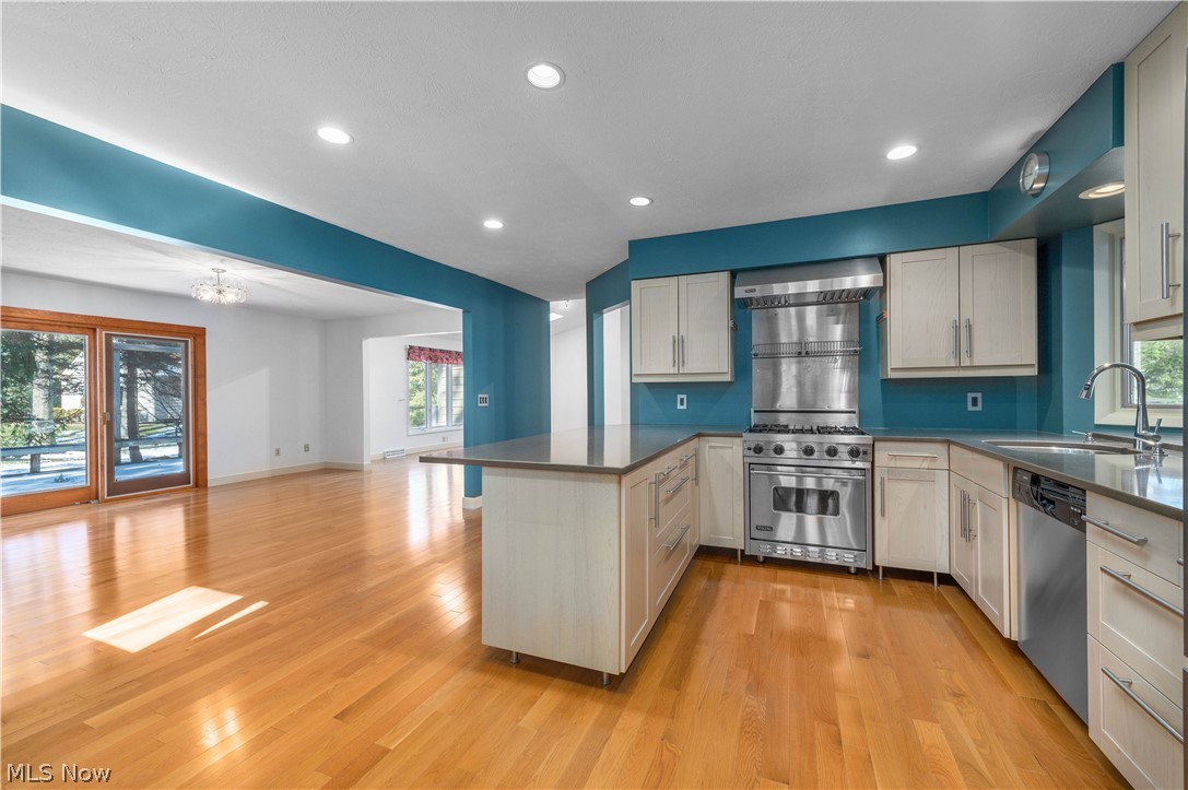 208 Westwind Drive Avon Lake OH 44012