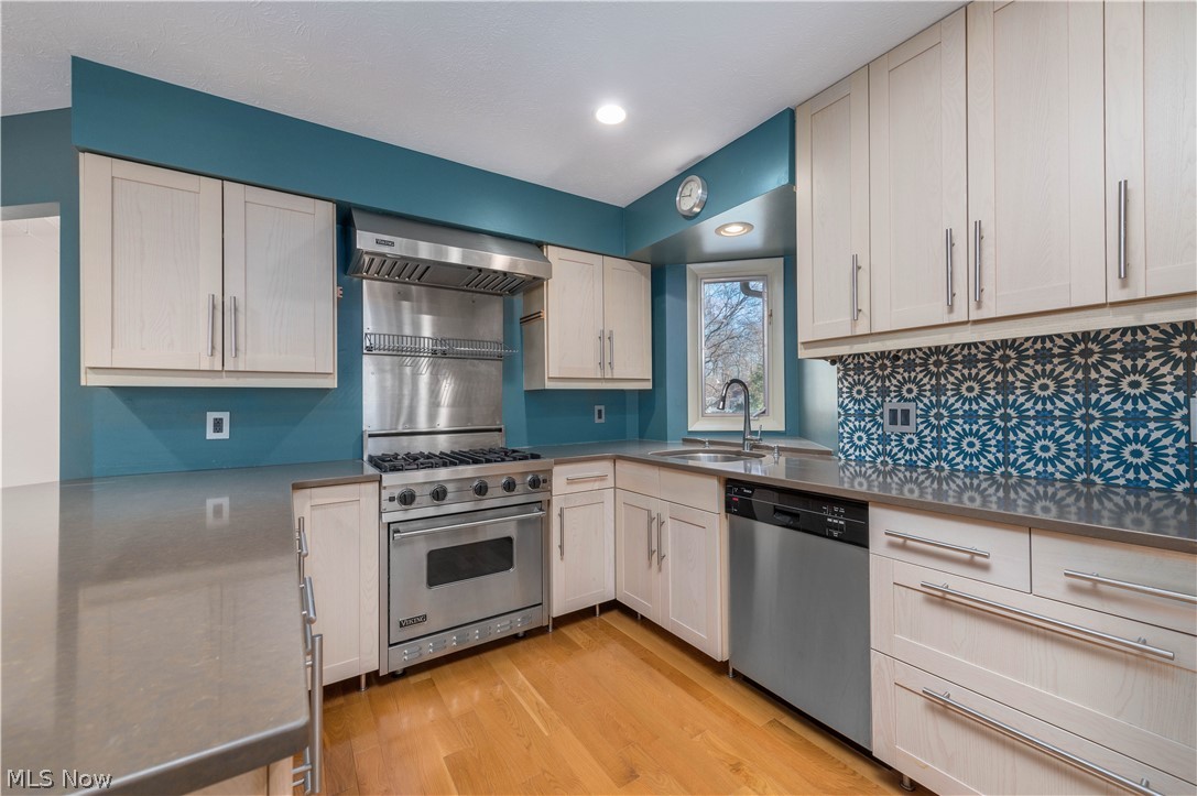 208 Westwind Drive Avon Lake OH 44012