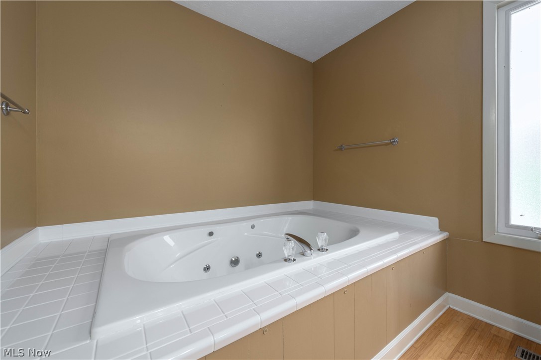 208 Westwind Drive Avon Lake OH 44012