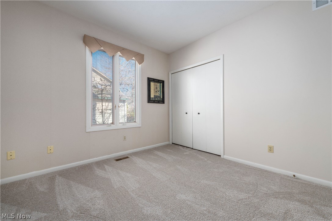 208 Westwind Drive Avon Lake OH 44012