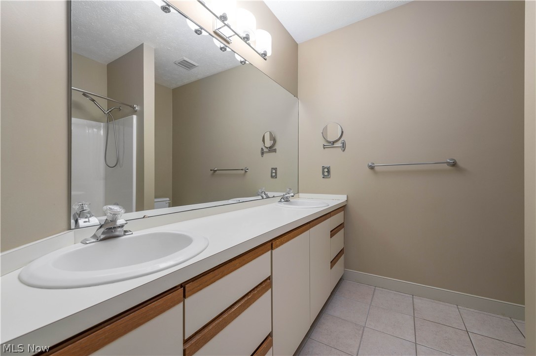 208 Westwind Drive Avon Lake OH 44012