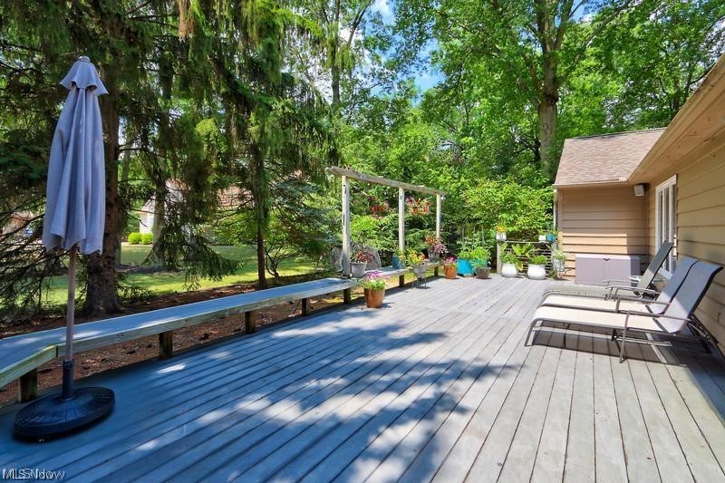 208 Westwind Drive Avon Lake OH 44012