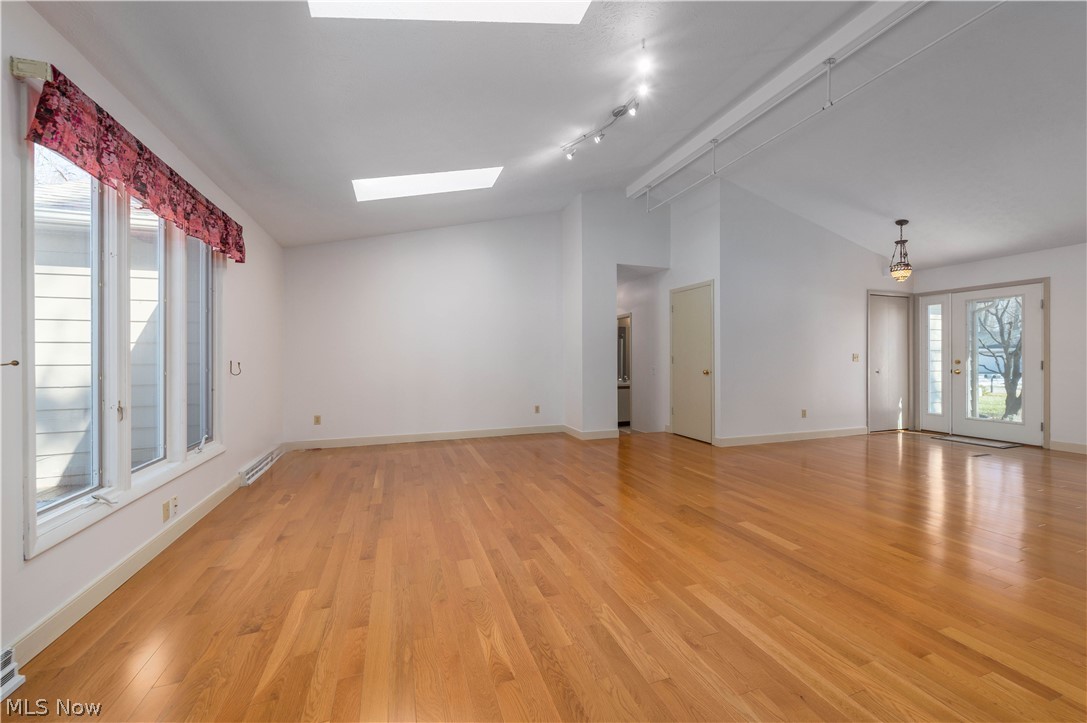 208 Westwind Drive Avon Lake OH 44012