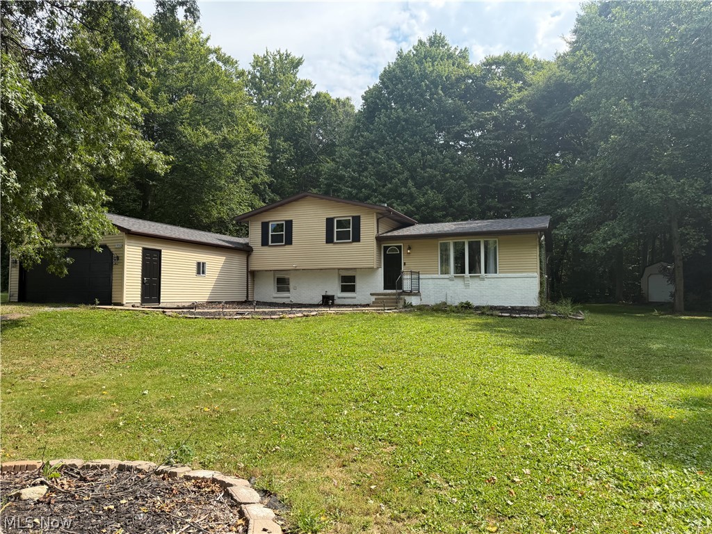 1950 Woodland Drive Columbiana OH 44408
