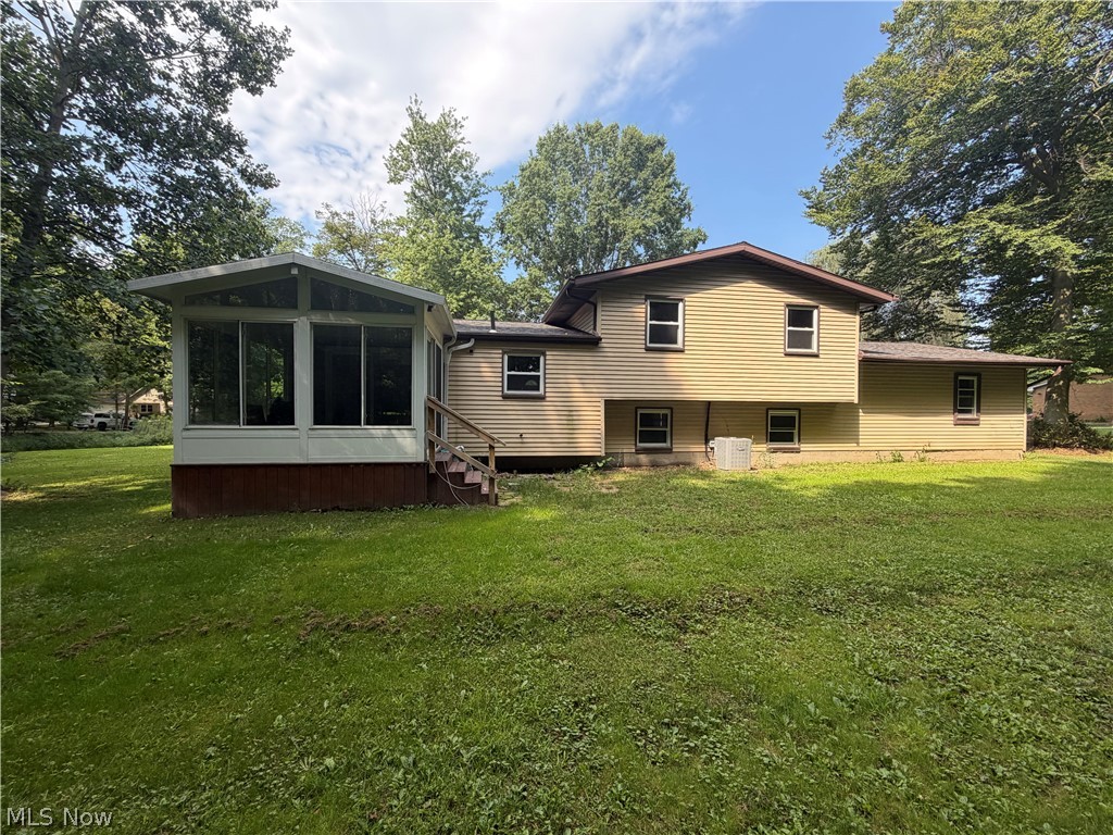 1950 Woodland Drive Columbiana OH 44408