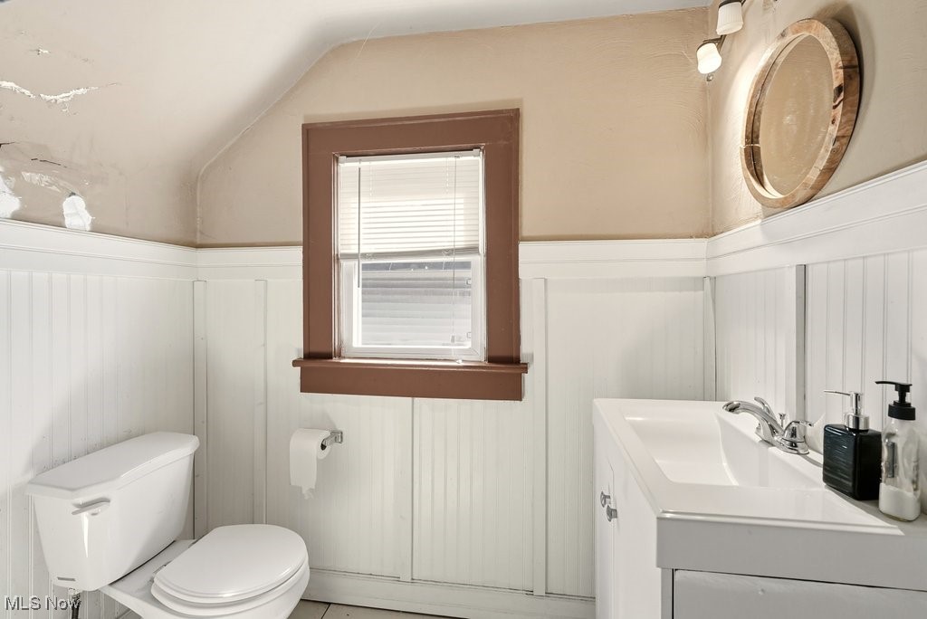 116 Munroe Falls Avenue Cuyahoga Falls OH 44221