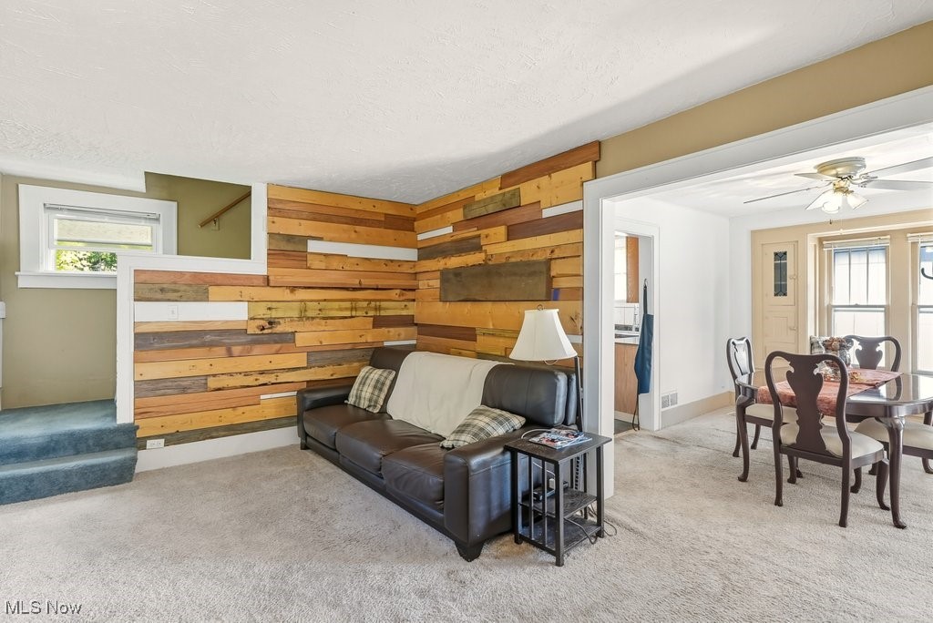 116 Munroe Falls Avenue Cuyahoga Falls OH 44221