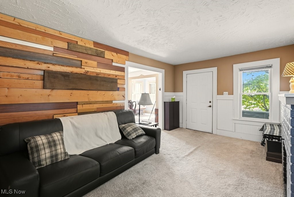 116 Munroe Falls Avenue Cuyahoga Falls OH 44221