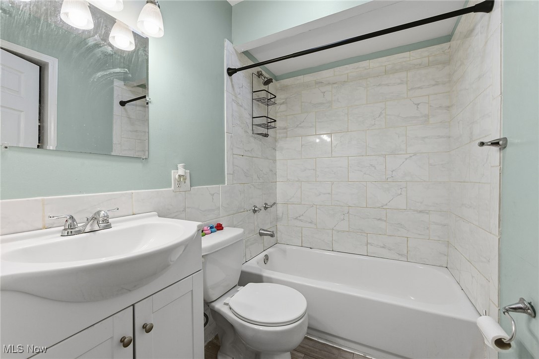123 Ferris Avenue Chardon OH 44024