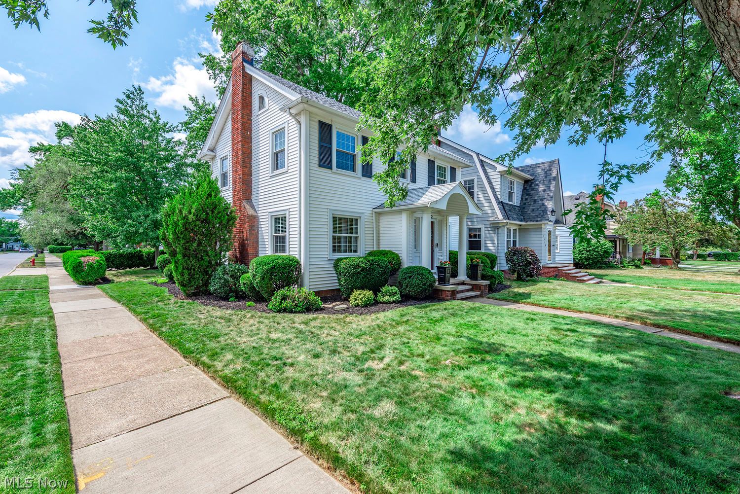 2050 Hampton Road Rocky River OH 44116